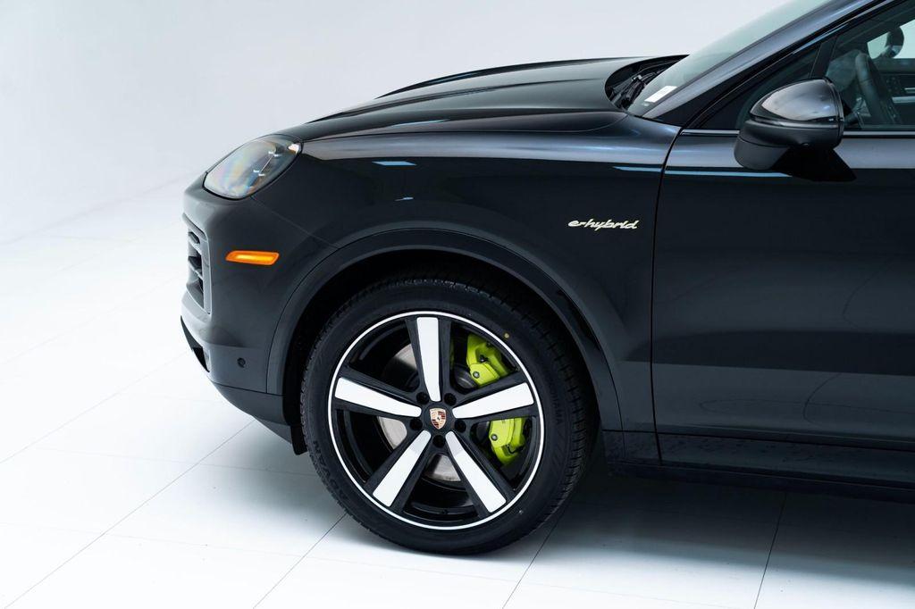 new 2026 Porsche Cayenne car, priced at $128,250