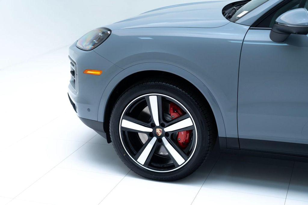 new 2025 Porsche Cayenne car, priced at $134,095