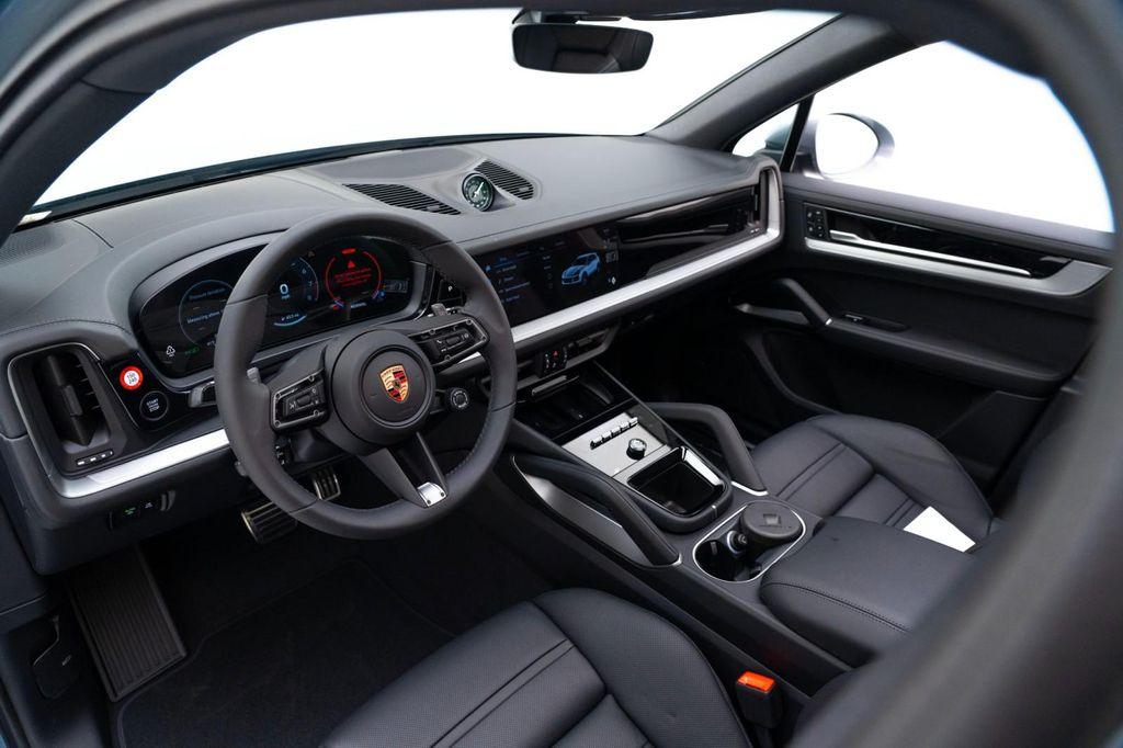 new 2025 Porsche Cayenne car, priced at $134,095