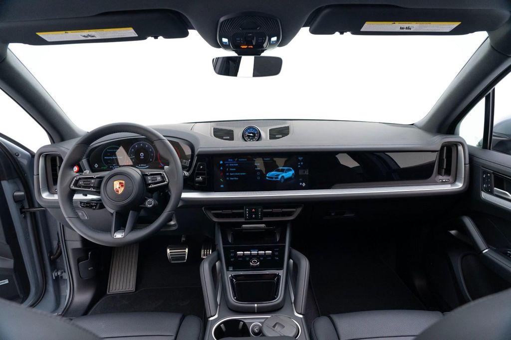 new 2025 Porsche Cayenne car, priced at $134,095