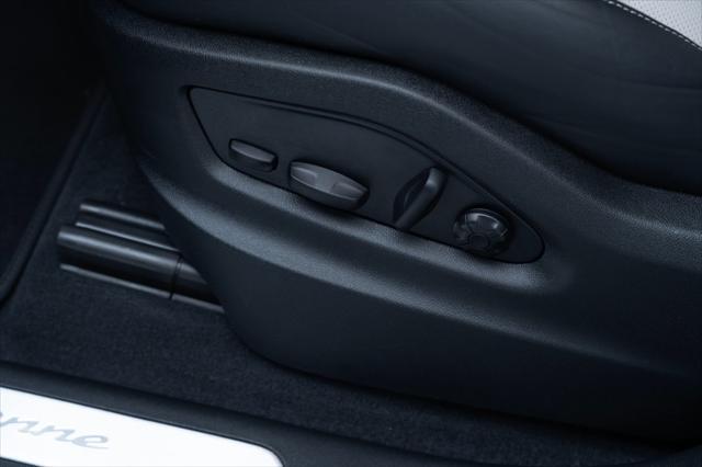 used 2025 Porsche Cayenne E-Hybrid car
