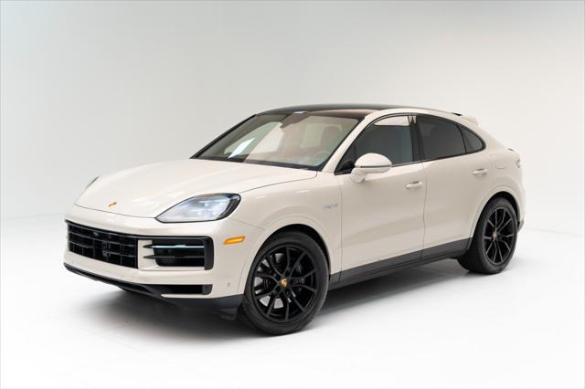 used 2025 Porsche Cayenne E-Hybrid car, priced at $121,900