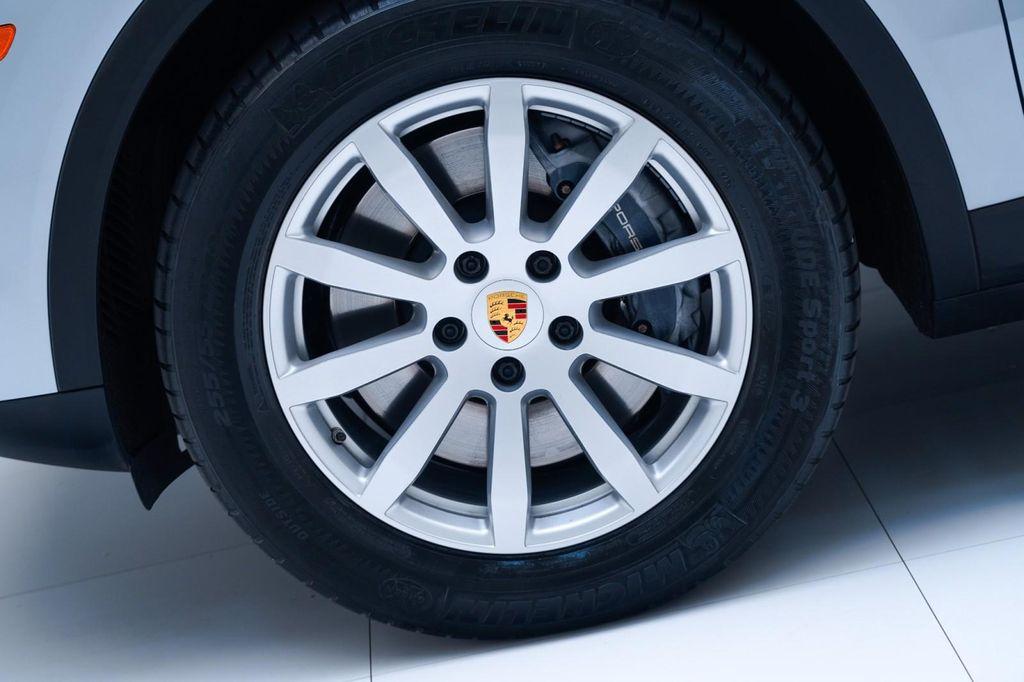 used 2022 Porsche Cayenne car, priced at $61,900