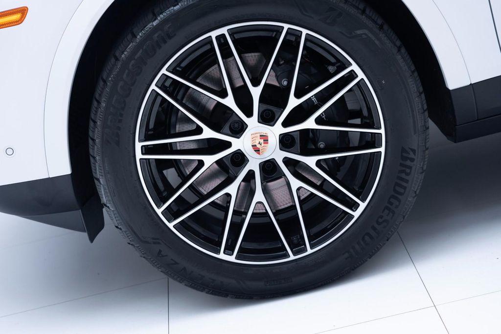 new 2025 Porsche Cayenne car, priced at $107,185
