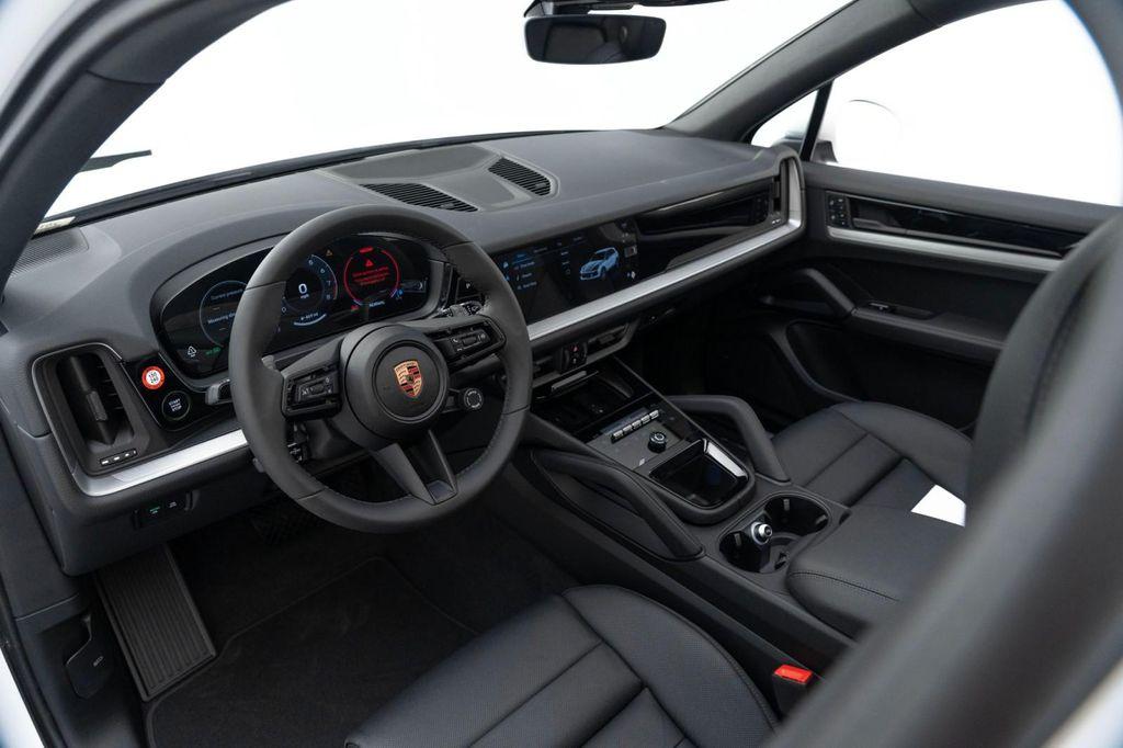 new 2025 Porsche Cayenne car, priced at $98,685