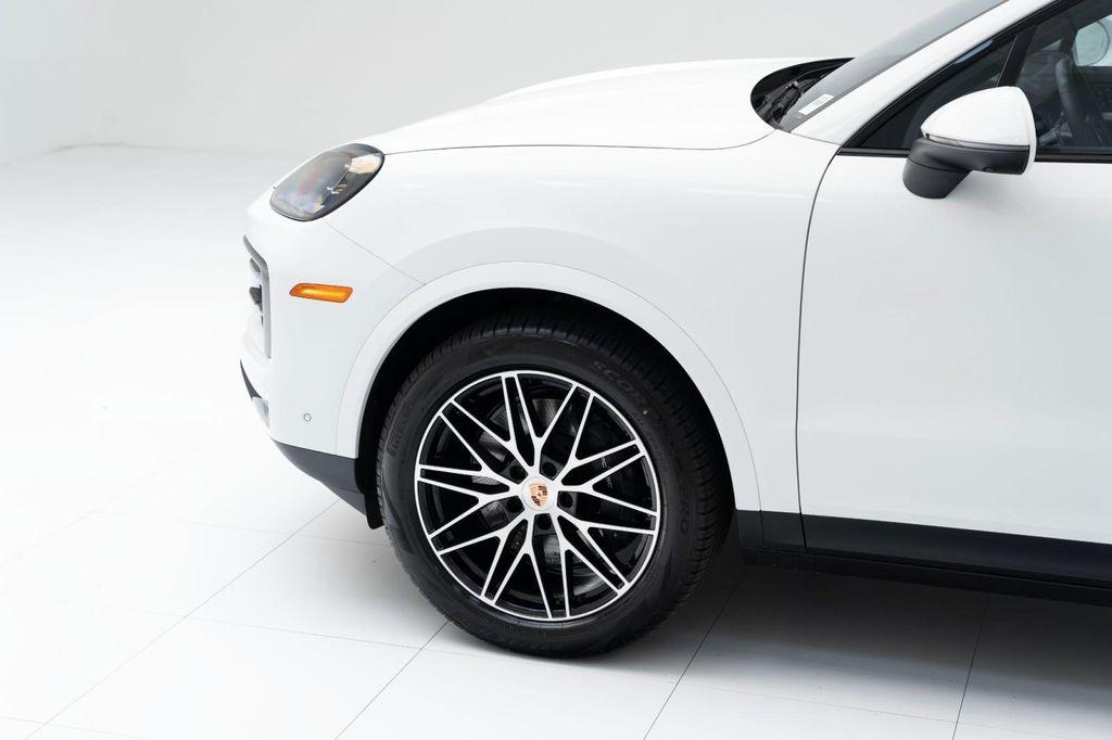 new 2025 Porsche Cayenne car, priced at $98,685