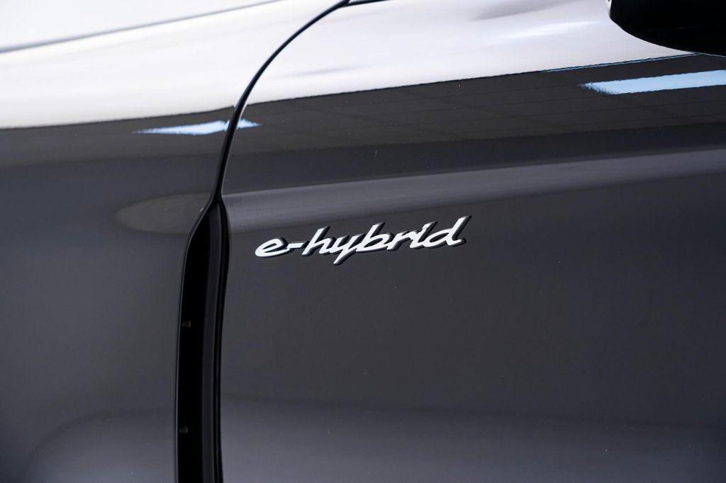 new 2025 Porsche Panamera car, priced at $137,395