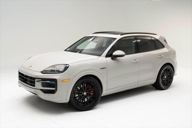 used 2025 Porsche Cayenne E-Hybrid car, priced at $124,900