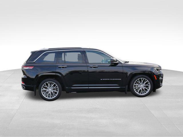 used 2022 Jeep Grand Cherokee car, priced at $34,900