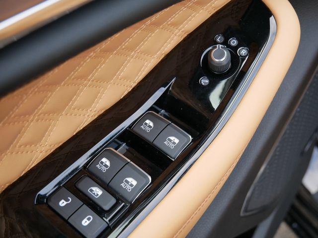 used 2022 Jeep Grand Cherokee car, priced at $34,900