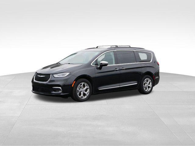 used 2023 Chrysler Pacifica car, priced at $31,000