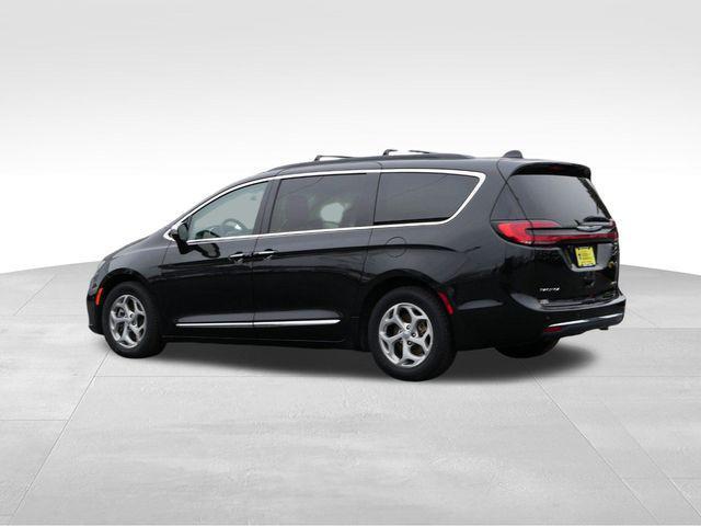 used 2023 Chrysler Pacifica car, priced at $31,000