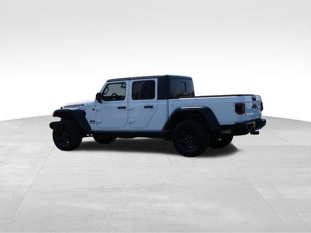used 2023 Jeep Gladiator car, priced at $47,121