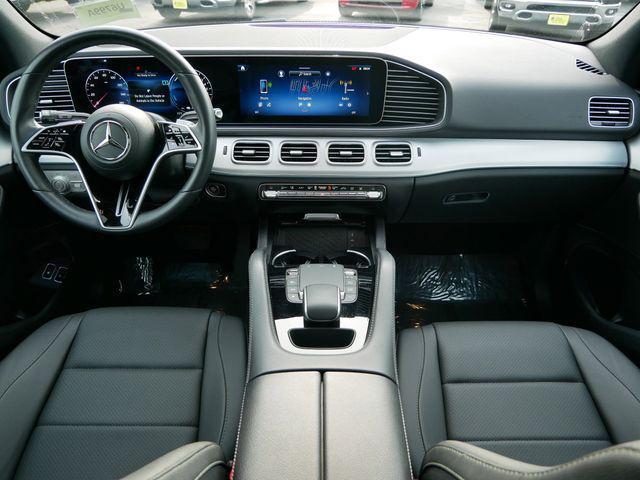 used 2024 Mercedes-Benz GLE 450 Plug-In Hybrid car, priced at $60,000