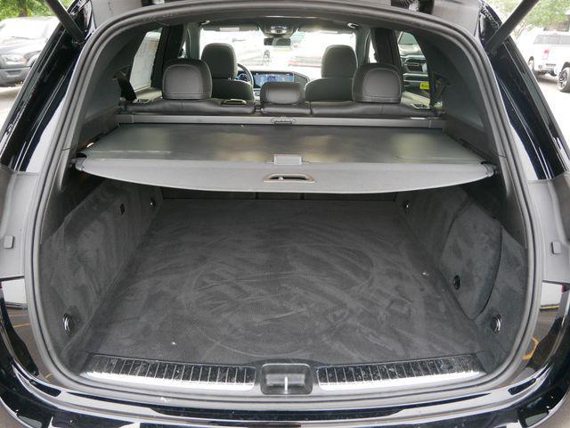 used 2024 Mercedes-Benz GLE 450 Plug-In Hybrid car, priced at $60,000