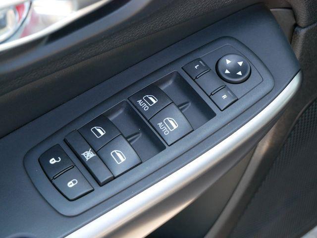 used 2020 Jeep Cherokee car, priced at $19,995