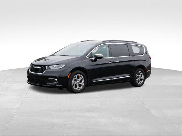 used 2023 Chrysler Pacifica car, priced at $31,234