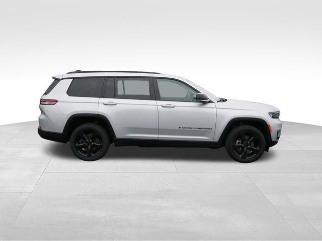 used 2022 Jeep Grand Cherokee L car, priced at $34,285