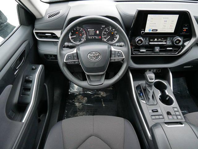 used 2024 Toyota Highlander car, priced at $36,234