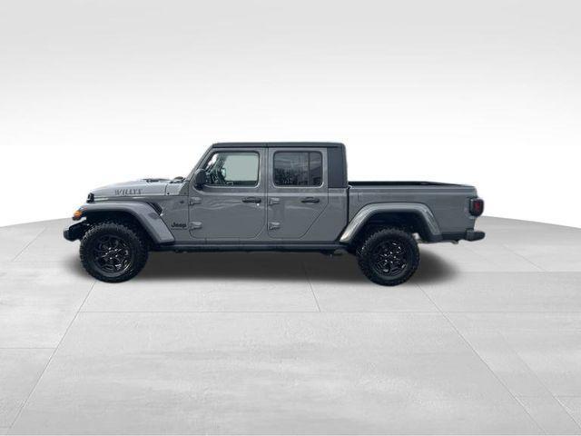 used 2022 Jeep Gladiator car, priced at $32,544