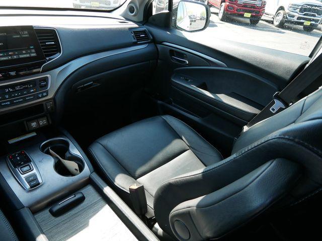 used 2021 Honda Pilot car, priced at $25,300