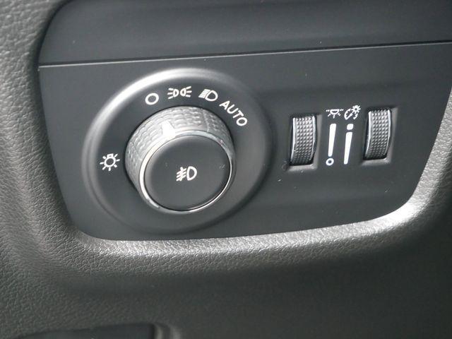 used 2022 Jeep Grand Cherokee car, priced at $34,500