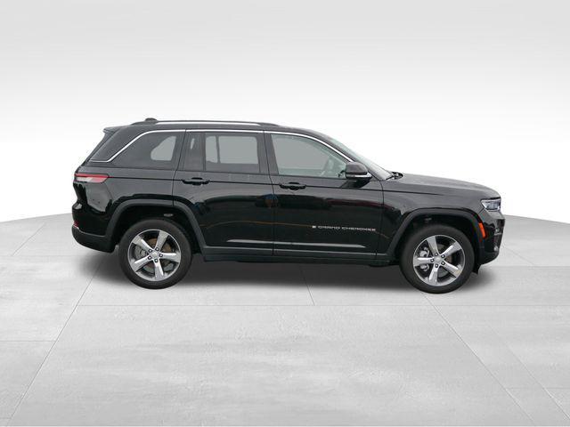 used 2022 Jeep Grand Cherokee car, priced at $34,500