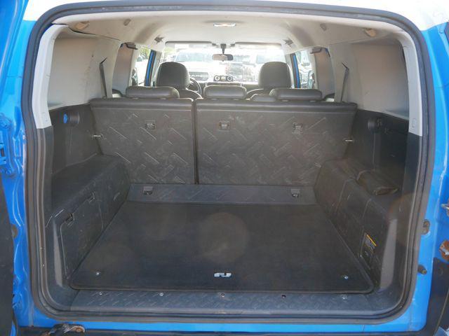 used 2007 Toyota FJ Cruiser car, priced at $12,500
