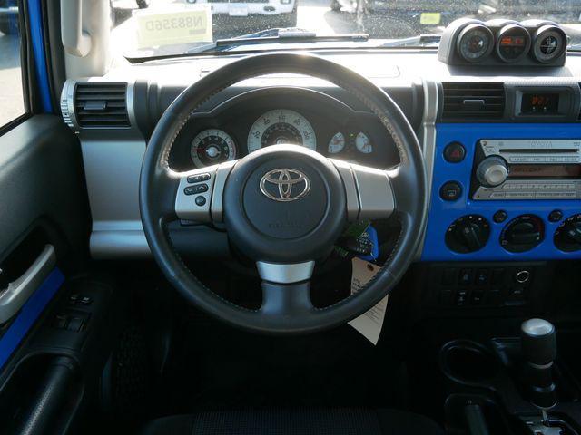 used 2007 Toyota FJ Cruiser car, priced at $12,500