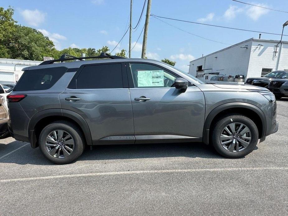 new 2024 Nissan Pathfinder car, priced at $38,892