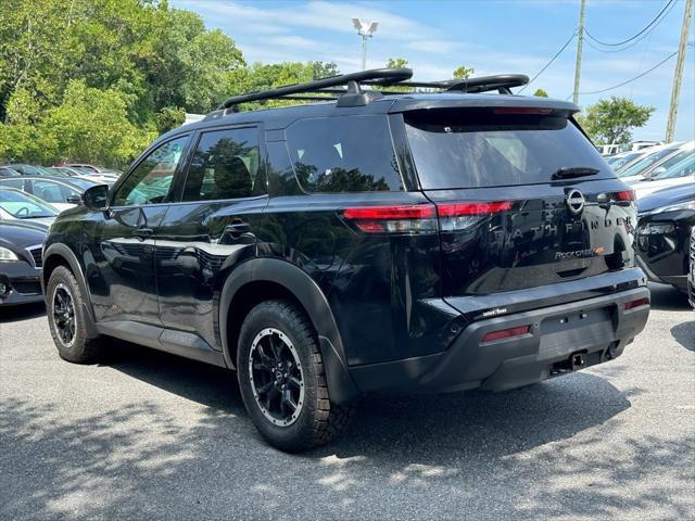 new 2024 Nissan Pathfinder car, priced at $40,882