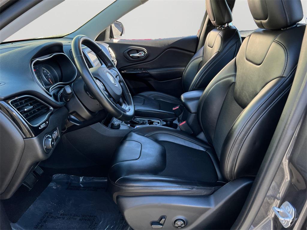 used 2020 Jeep Cherokee car, priced at $16,526