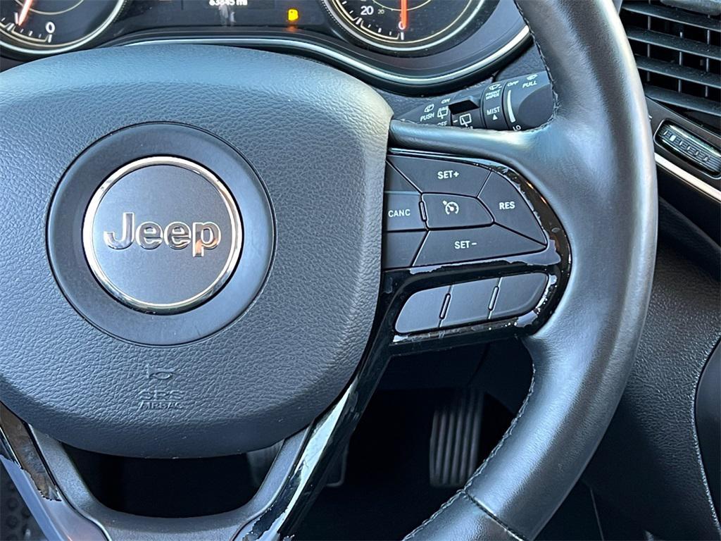 used 2020 Jeep Cherokee car, priced at $16,526