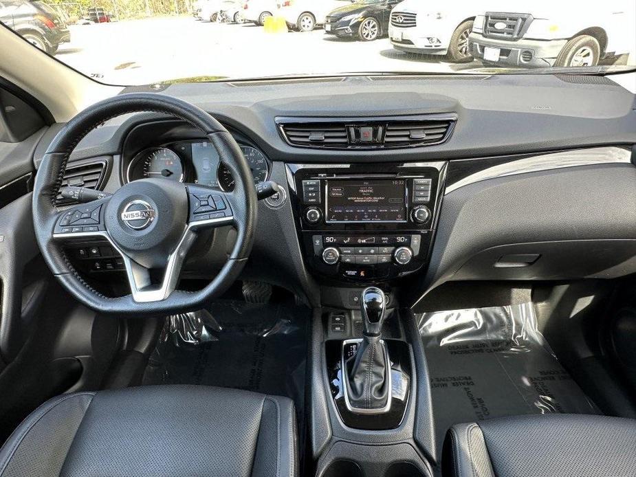 used 2022 Nissan Rogue Sport car, priced at $24,189