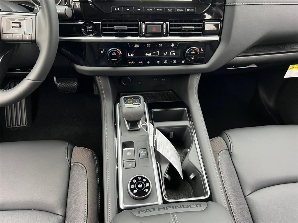new 2025 Nissan Pathfinder car, priced at $43,235