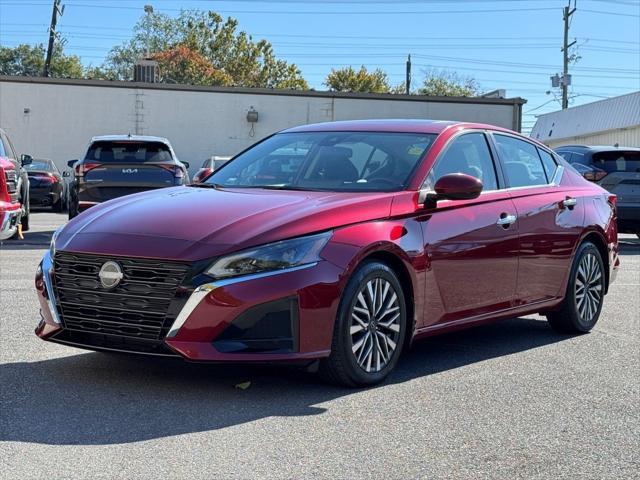 used 2023 Nissan Altima car, priced at $21,598