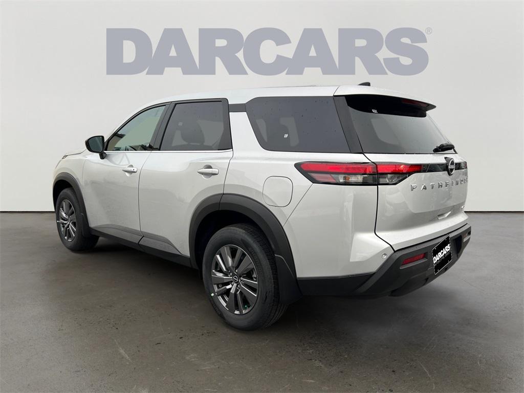 new 2025 Nissan Pathfinder car, priced at $40,360