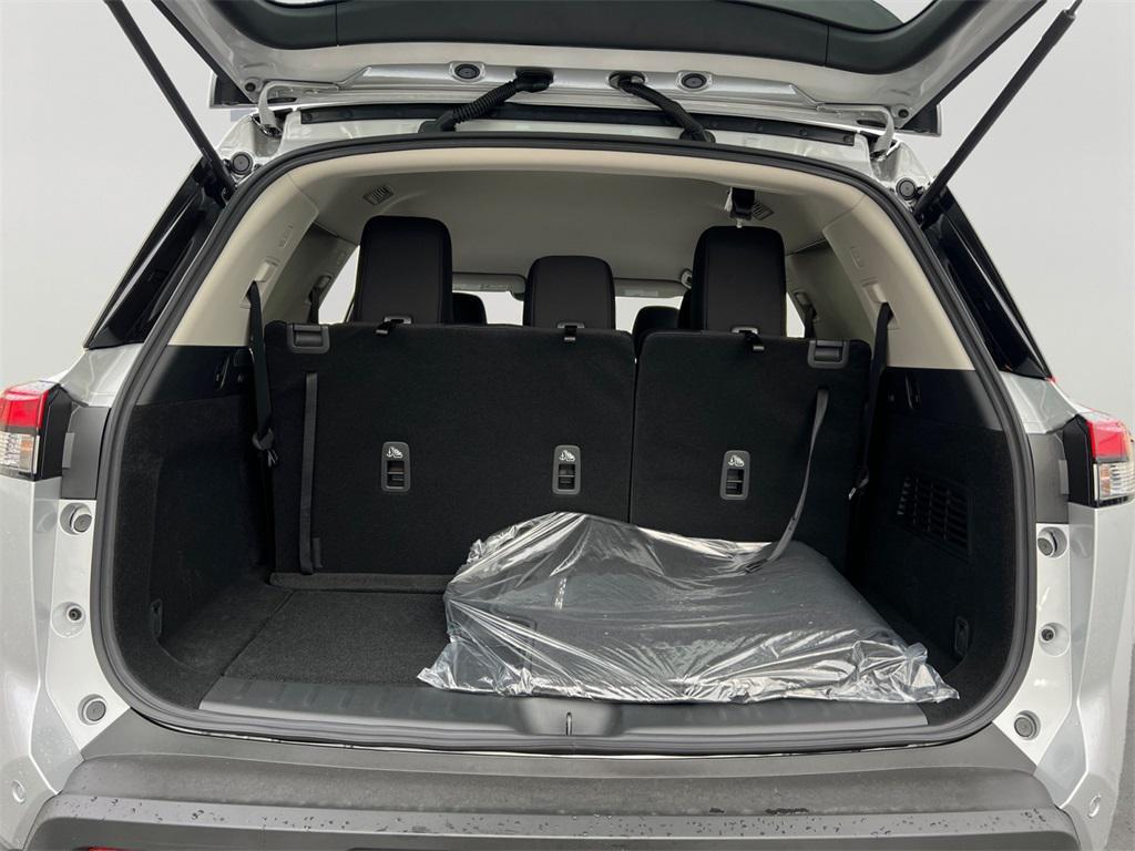 new 2025 Nissan Pathfinder car, priced at $40,360