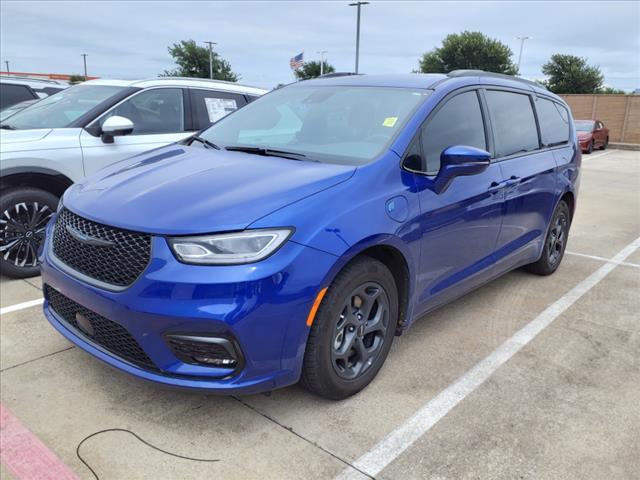 used 2021 Chrysler Pacifica Hybrid car, priced at $29,027