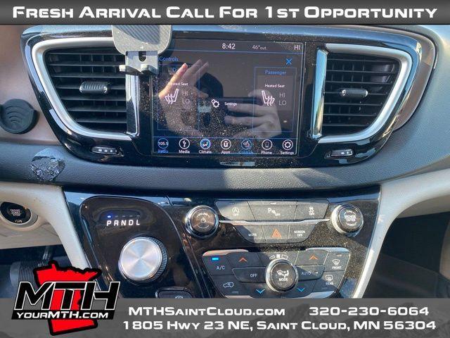 used 2018 Chrysler Pacifica car, priced at $16,799