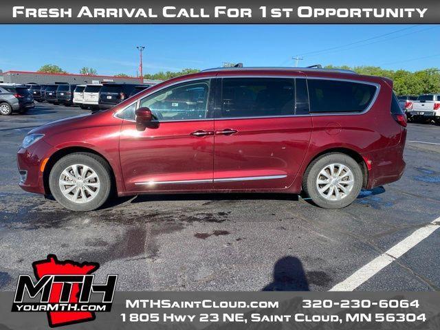 used 2018 Chrysler Pacifica car, priced at $16,799