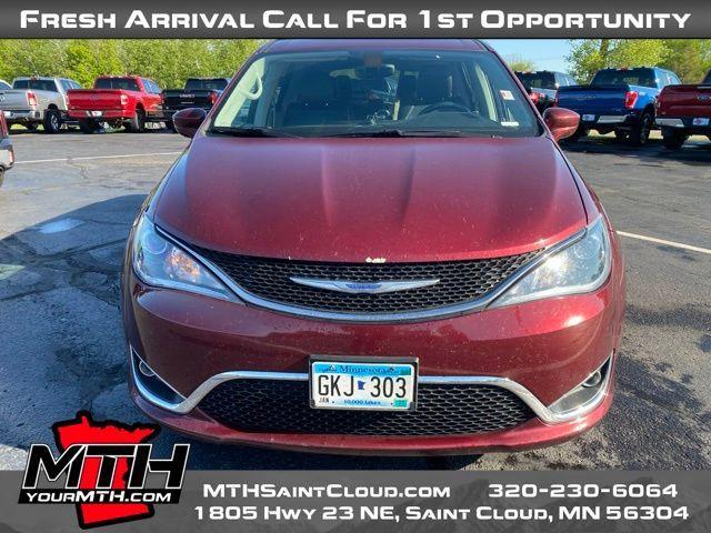 used 2018 Chrysler Pacifica car, priced at $16,799