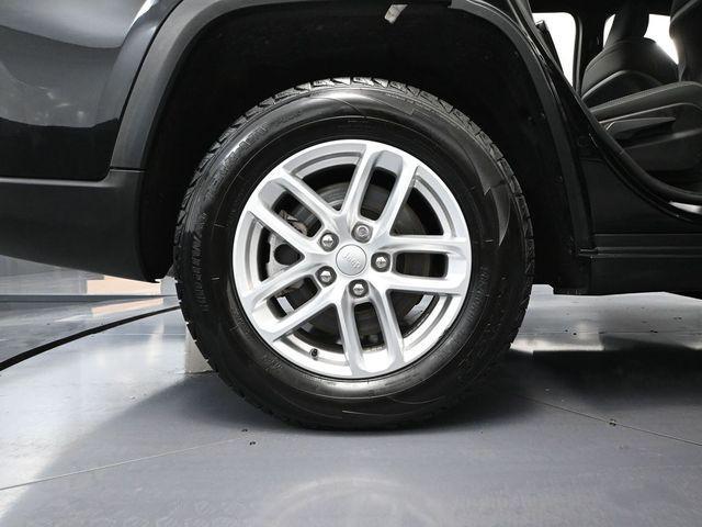 used 2024 Jeep Grand Cherokee L car, priced at $31,493