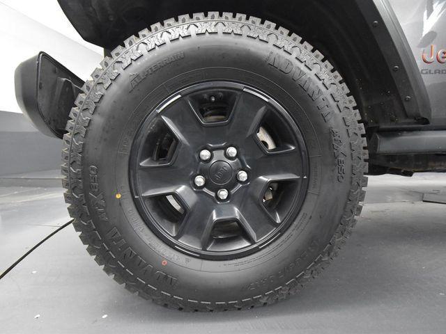used 2021 Jeep Gladiator car, priced at $30,799
