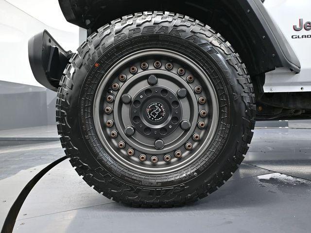 used 2020 Jeep Gladiator car, priced at $31,693