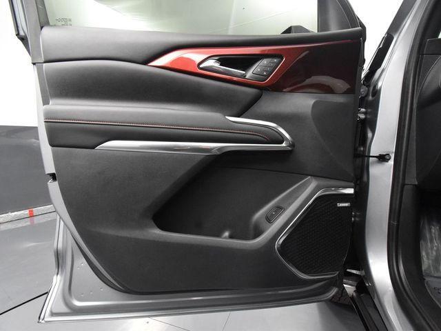 used 2024 Chevrolet Traverse car, priced at $53,399