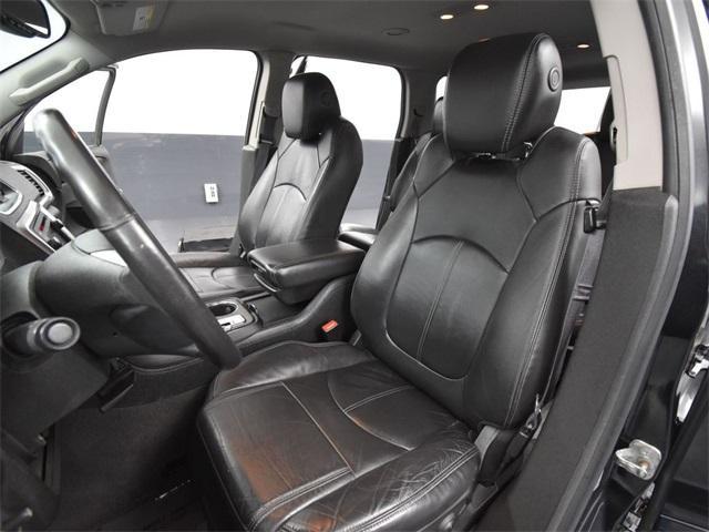 used 2015 GMC Acadia car, priced at $8,000