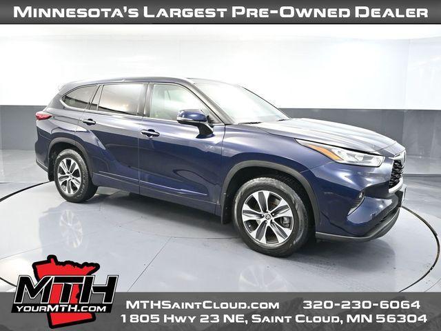 used 2020 Toyota Highlander car, priced at $29,993