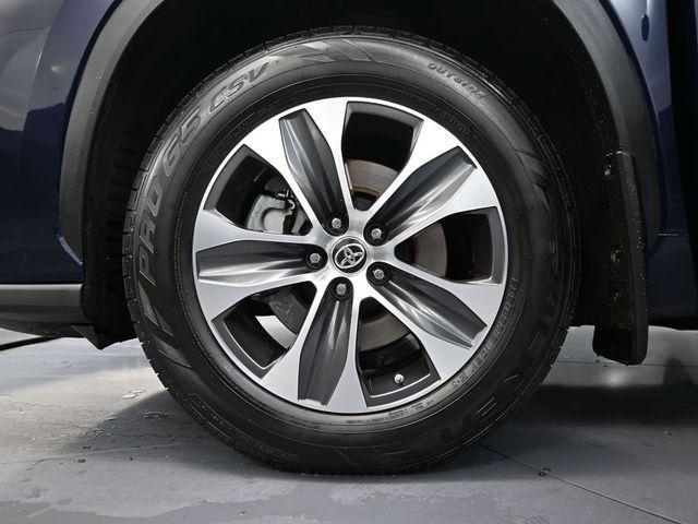 used 2020 Toyota Highlander car, priced at $29,993