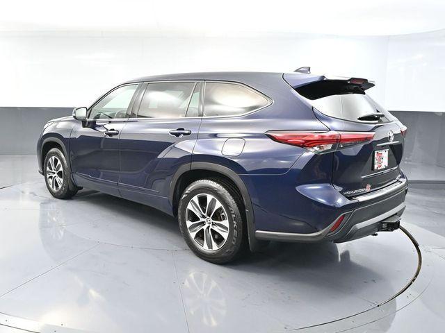 used 2020 Toyota Highlander car, priced at $29,993